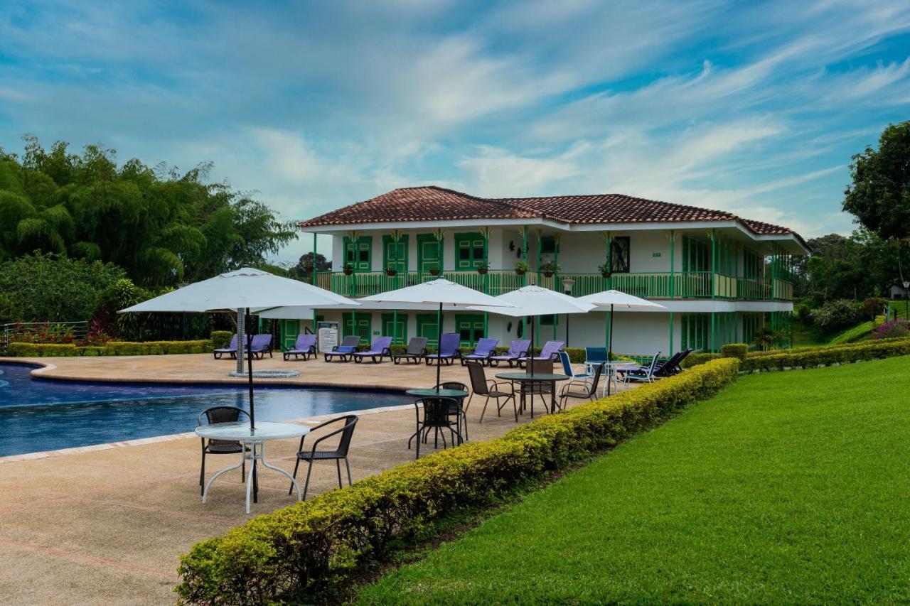 Hotel Eden Parque Del Cafe Montenegro Exterior foto